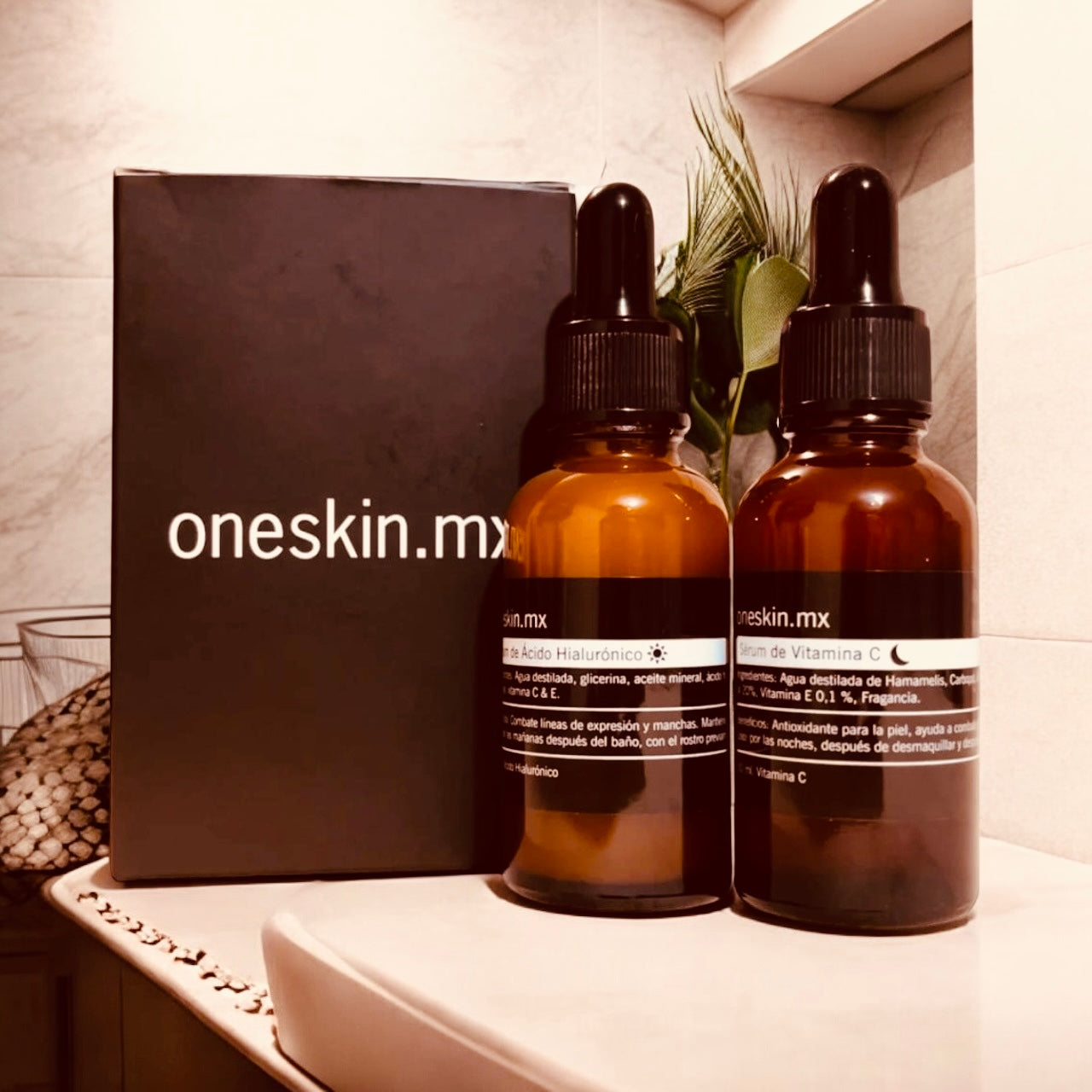 Kit oneskin | 3 Productos en un kit | Protector Solar Facial + Sérum de Ácido Hialurónico + Sérum de Vitamina C